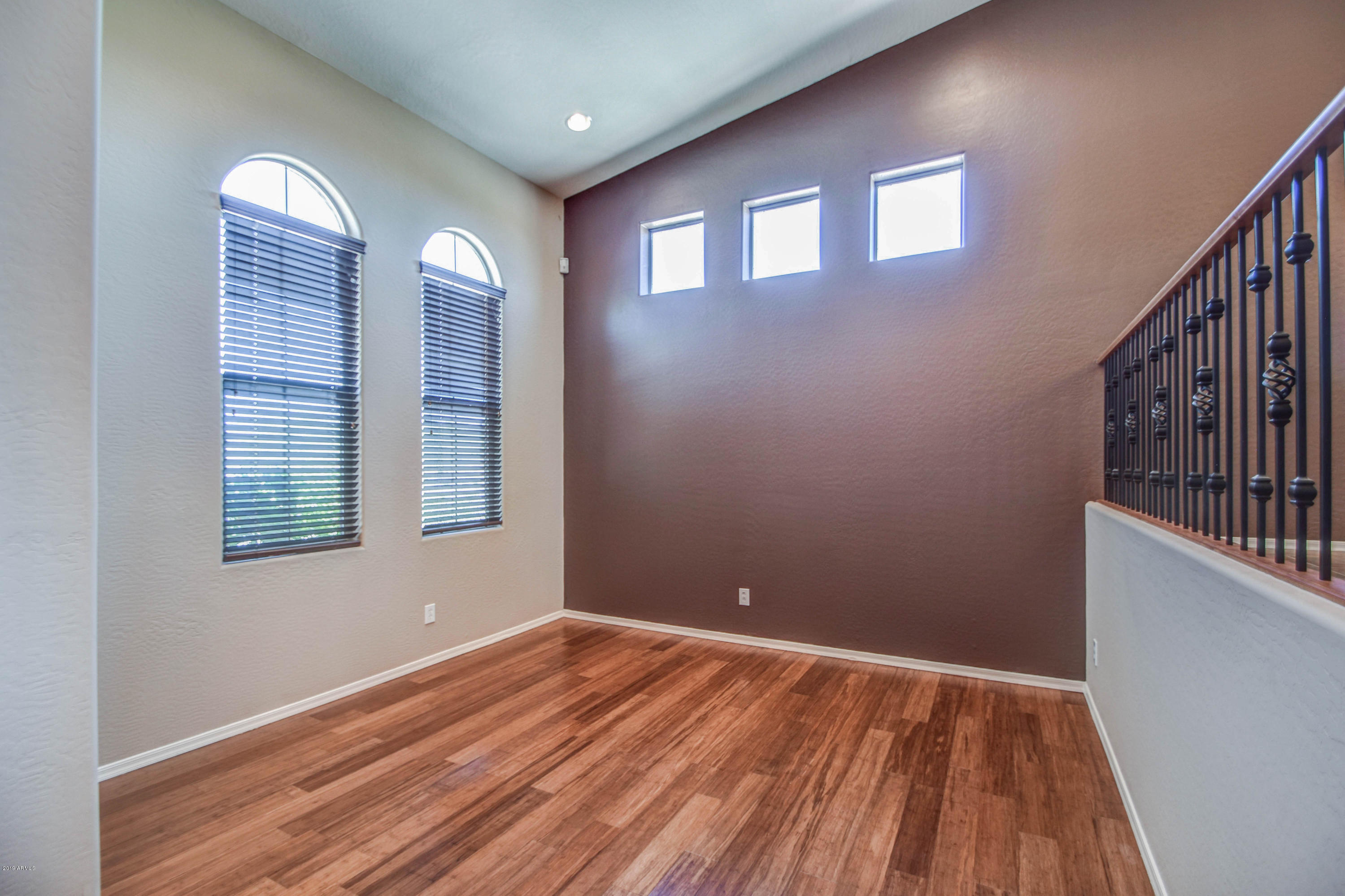 18280 Verdin Road Goodyear, AZ 85338 - Photo 5 of 44 Living Room