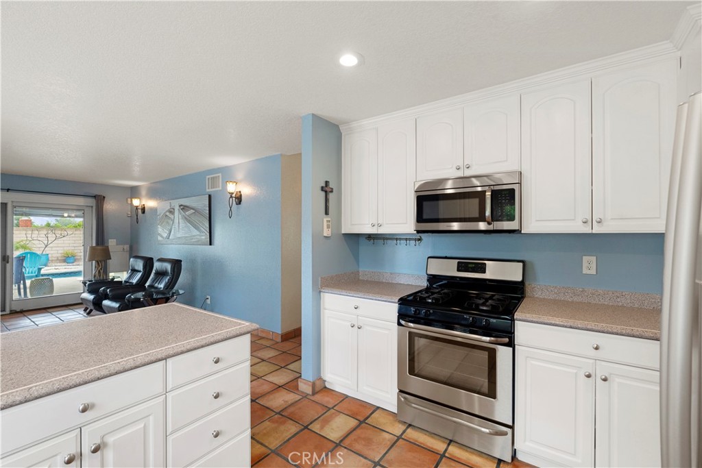 2537 Fulton Road La Verne, CA 91750 - Photo 19 of 43