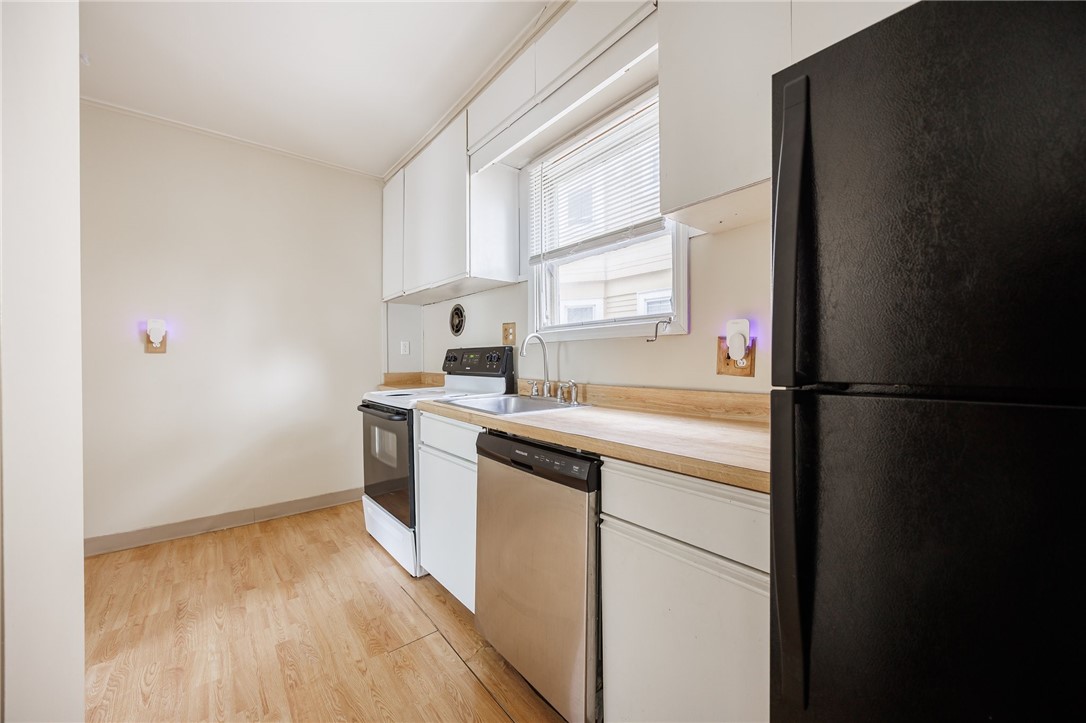 18 Vick Park B, Unit 3 Rochester, NY 14607 - Photo 11 of 12 Kitchen