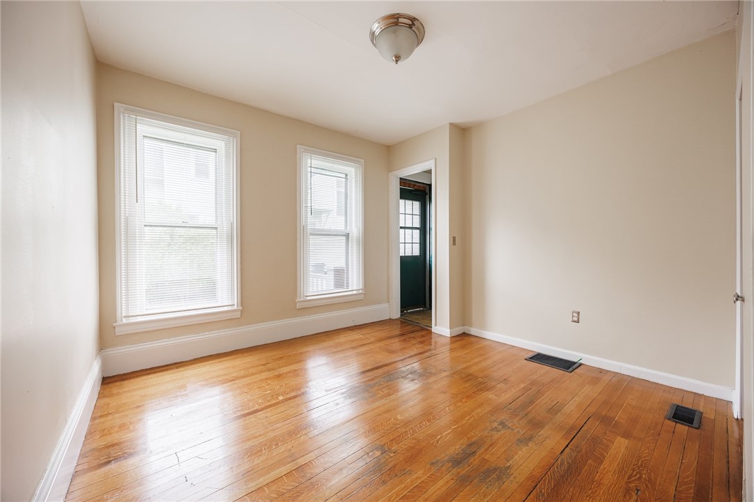 18 Vick Park B, Unit 3 Rochester, NY 14607 - Photo 2 of 12 Living Room
