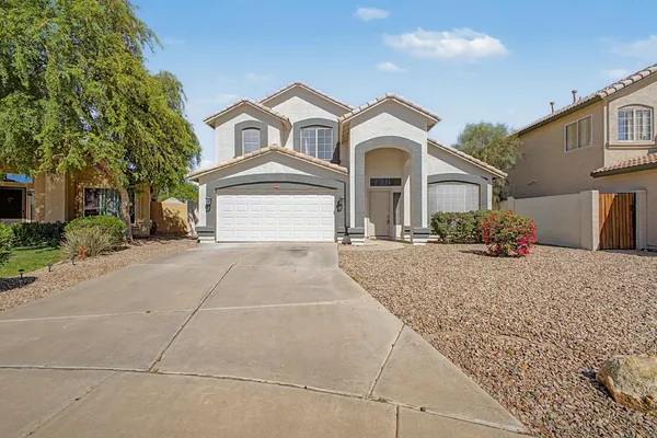 $2,595 | 1295 South Honeysuckle Lane, Gilbert, AZ 85296