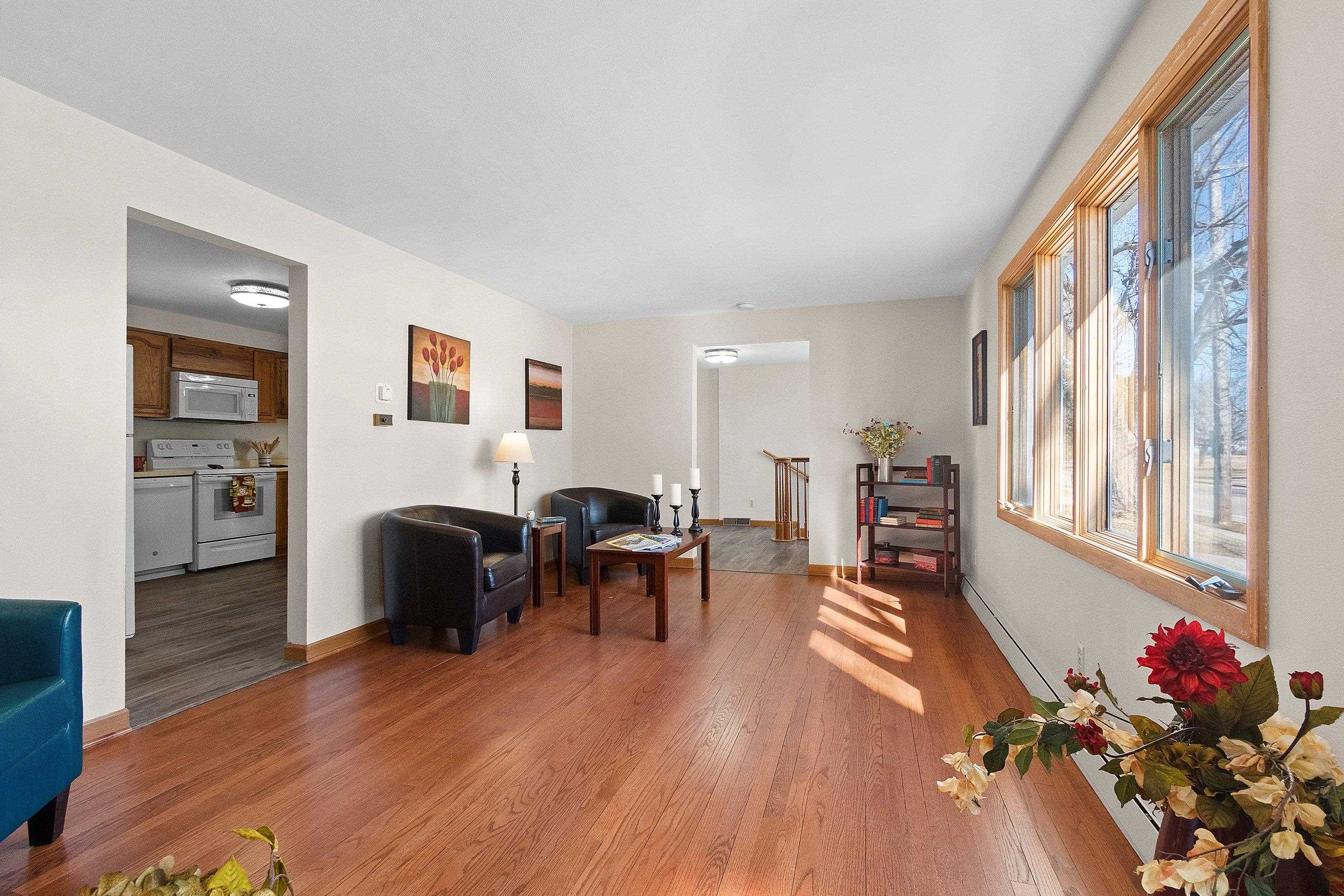 2105 North Ballard Road Appleton, WI 54911 - Photo 2 of 38