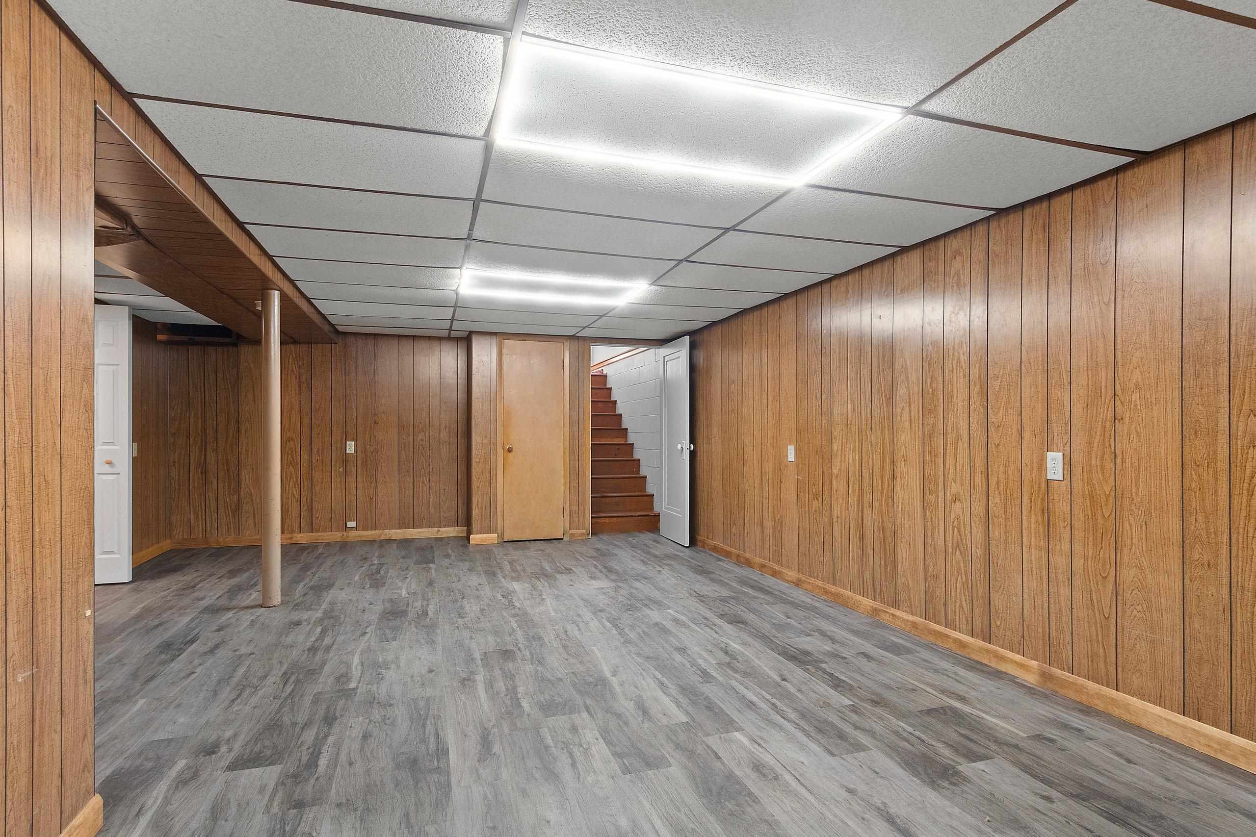 2105 North Ballard Road Appleton, WI 54911 - Photo 21 of 38