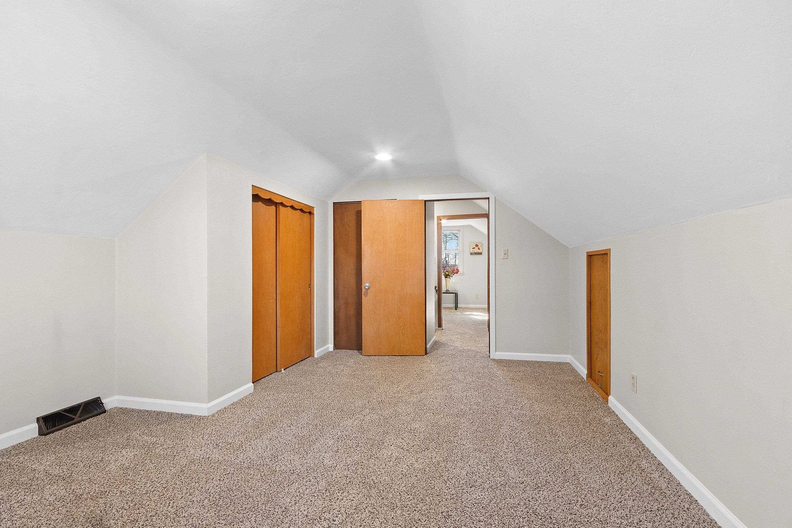 2105 North Ballard Road Appleton, WI 54911 - Photo 29 of 38