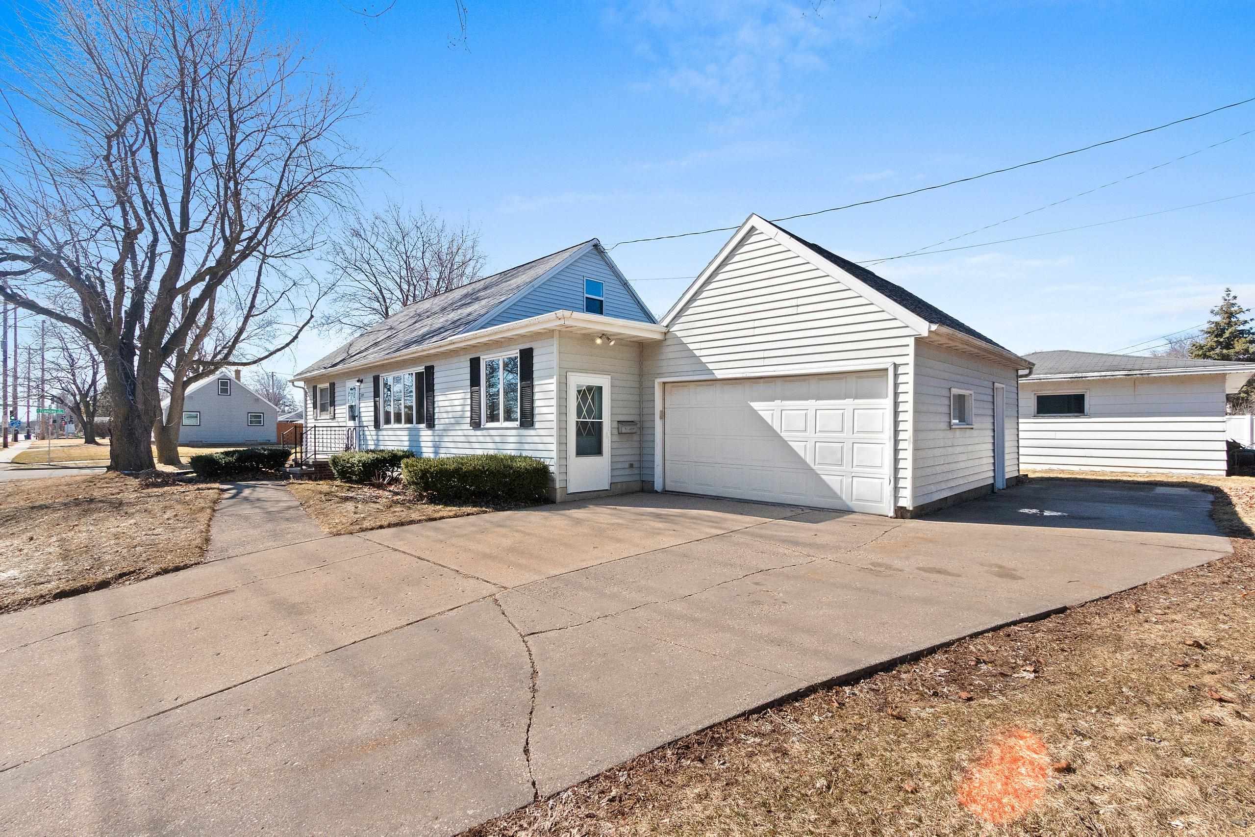 2105 North Ballard Road Appleton, WI 54911 - Photo 30 of 38