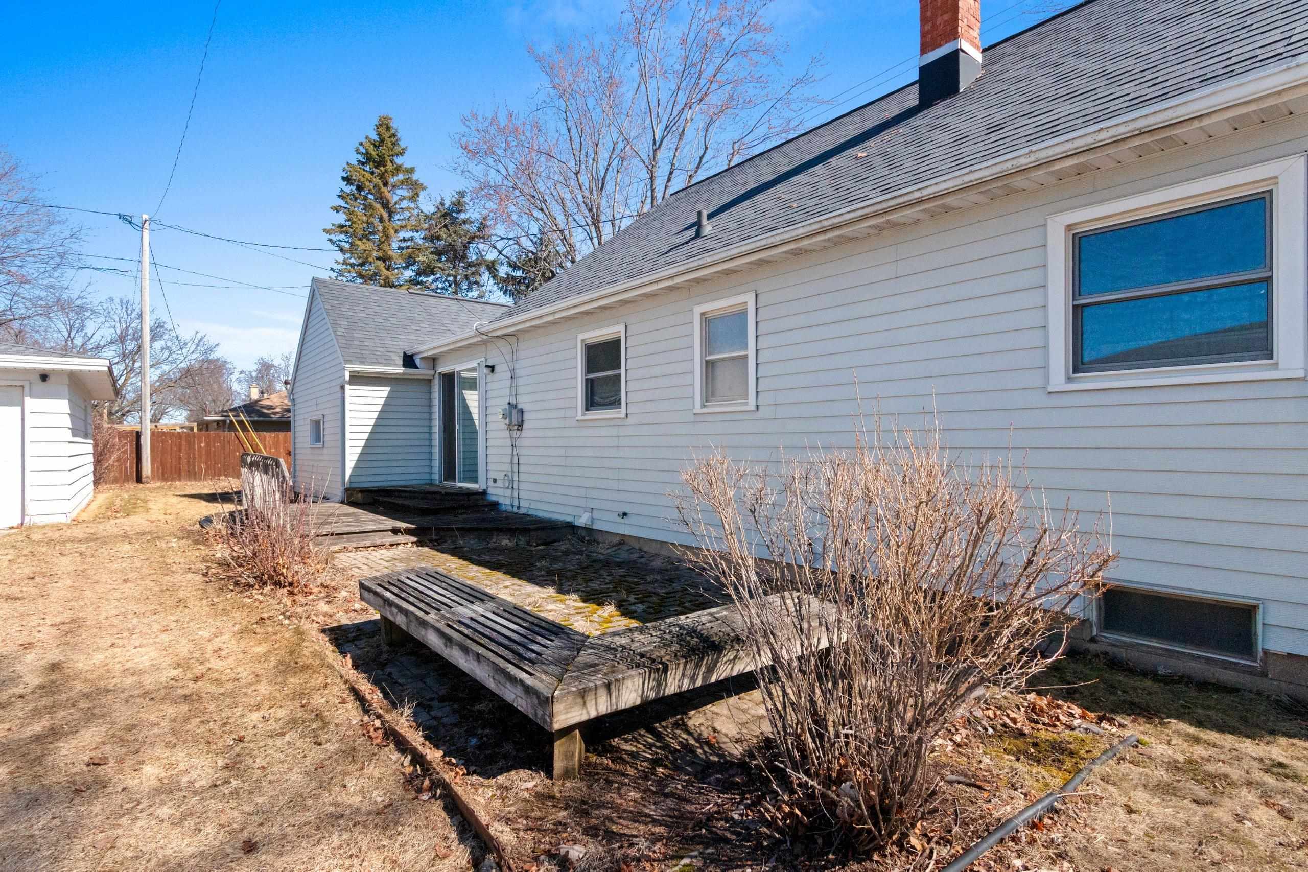 2105 North Ballard Road Appleton, WI 54911 - Photo 35 of 38