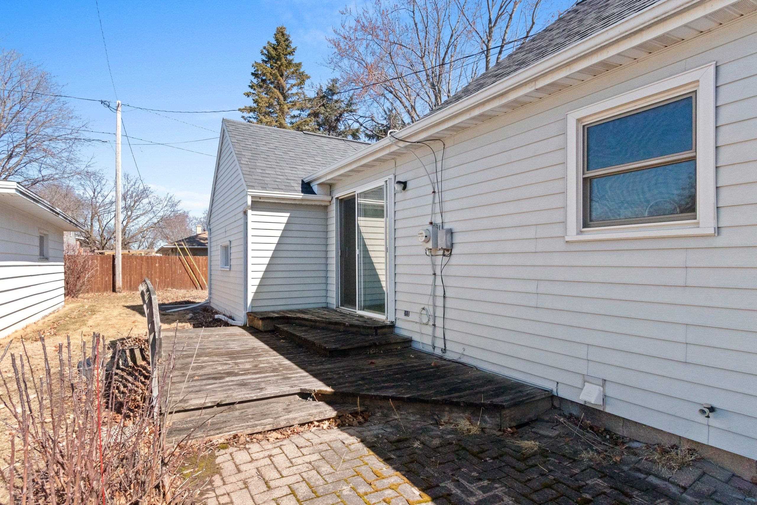 2105 North Ballard Road Appleton, WI 54911 - Photo 36 of 38