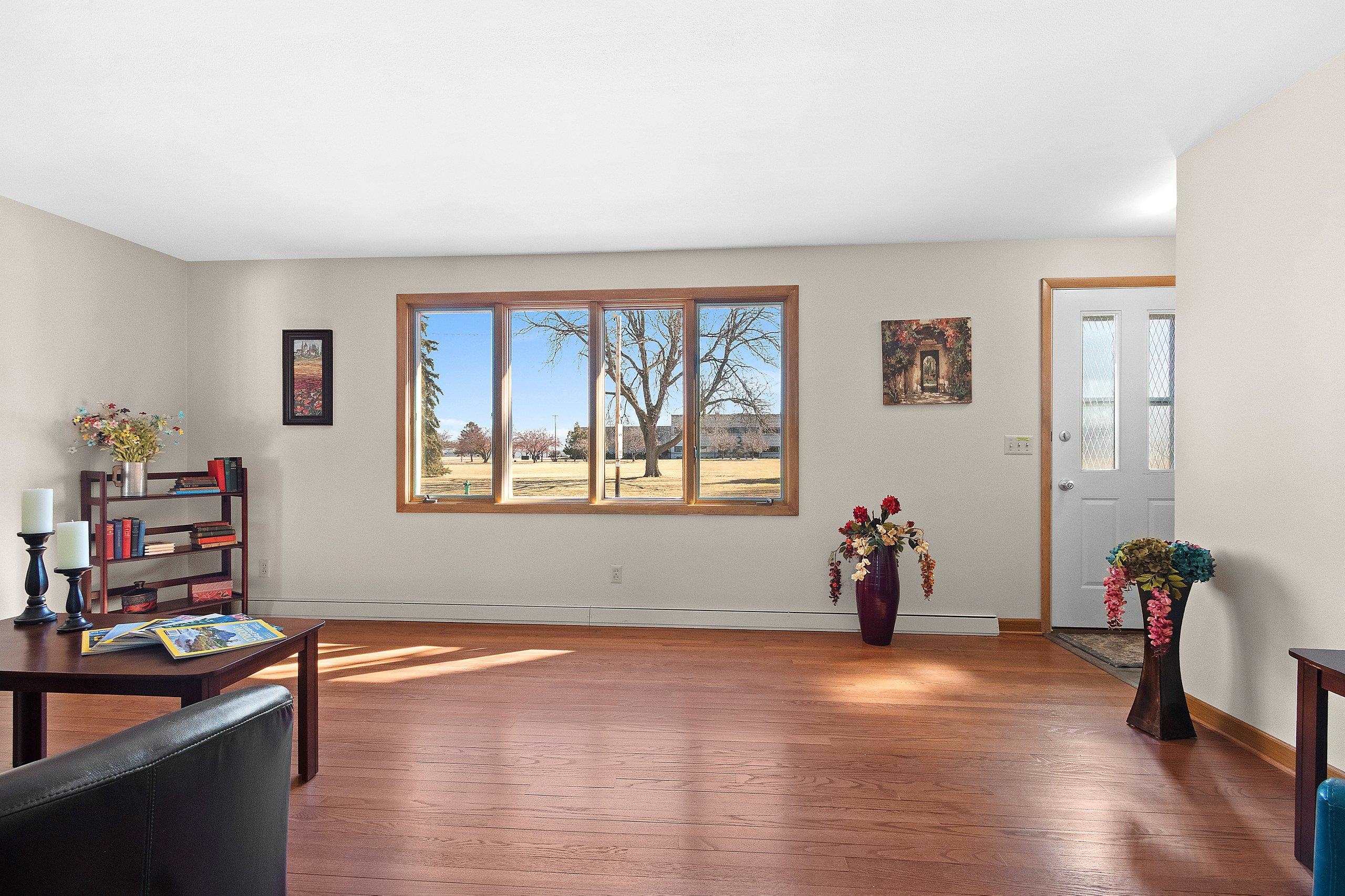 2105 North Ballard Road Appleton, WI 54911 - Photo 4 of 38