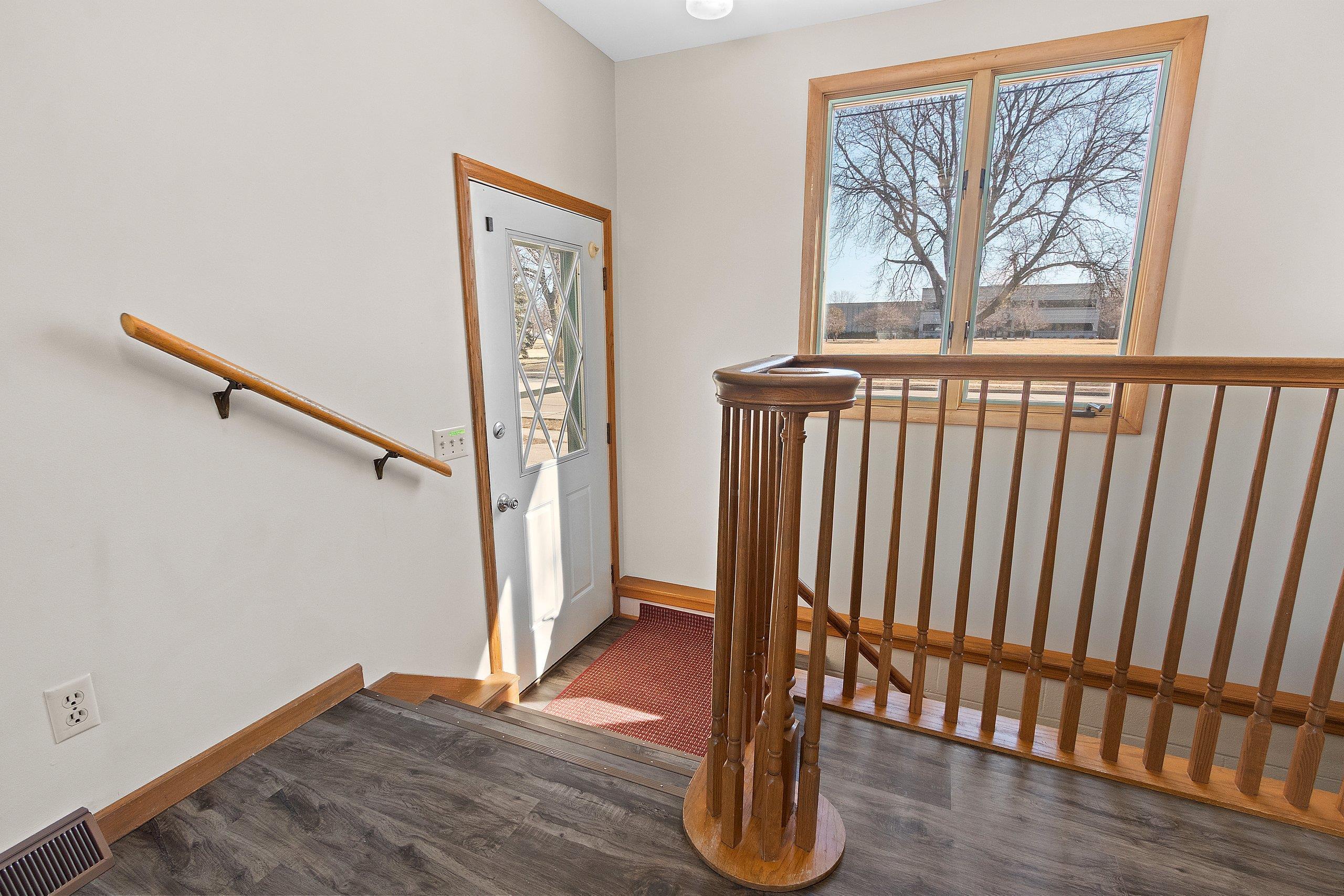 2105 North Ballard Road Appleton, WI 54911 - Photo 5 of 38