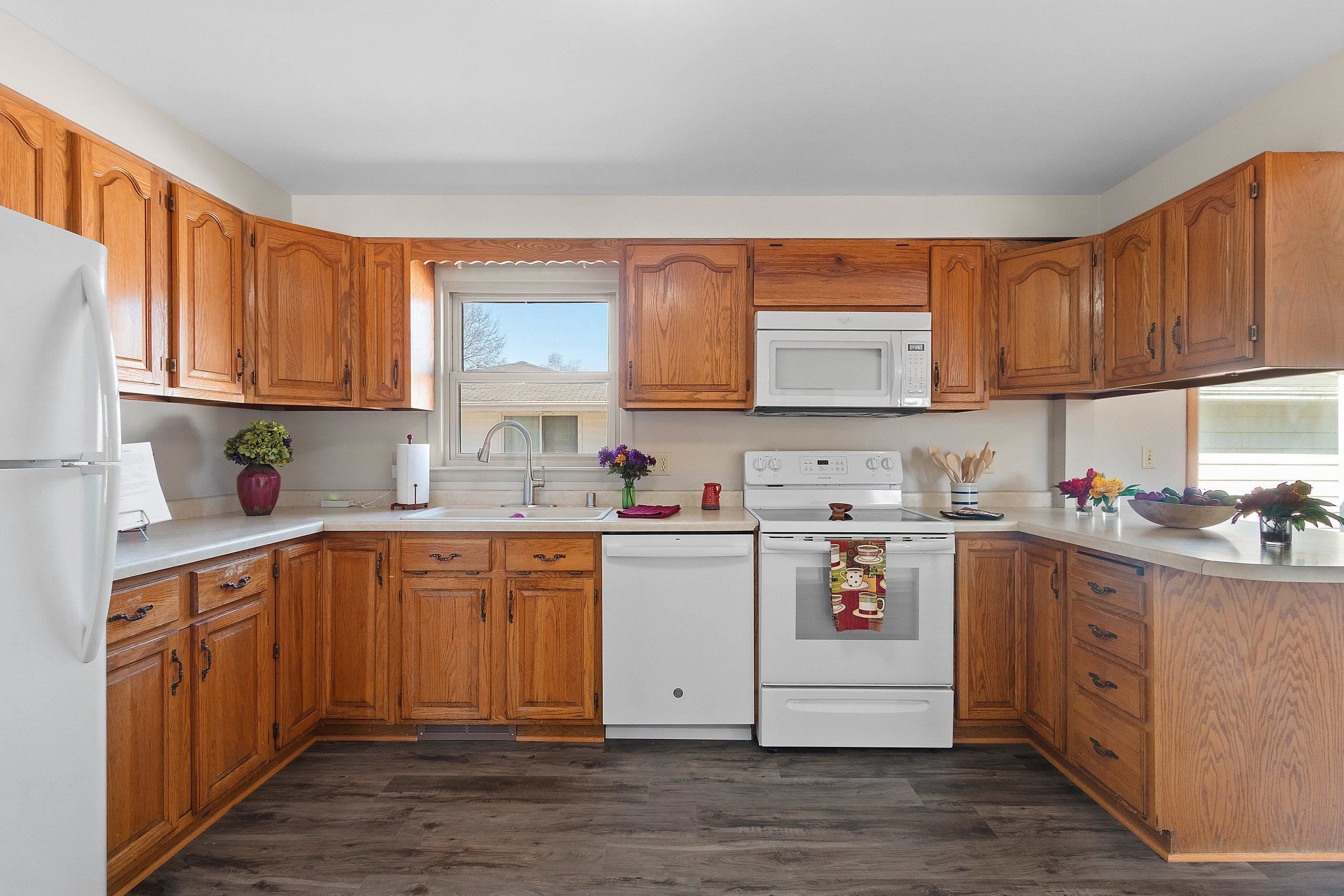 2105 North Ballard Road Appleton, WI 54911 - Photo 10 of 38