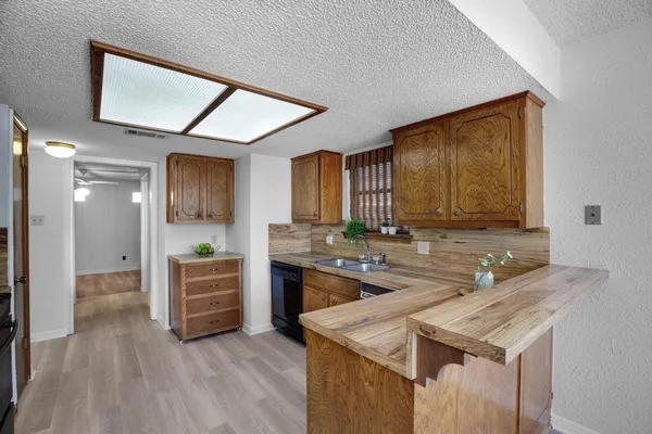 $2,200 | 9427 Braeburn Glen Street, Austin, TX 78729