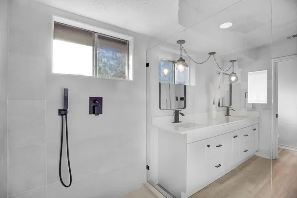 $2,200 | 9427 Braeburn Glen Street, Austin, TX 78729