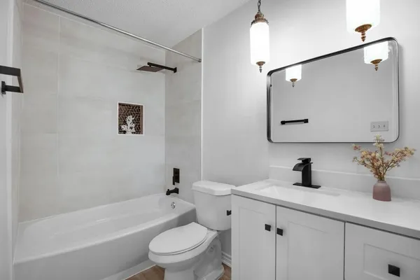 $2,200 | 9427 Braeburn Glen Street, Austin, TX 78729