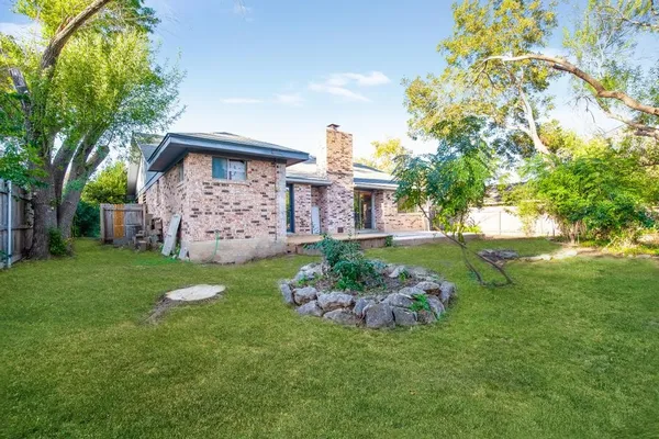 $2,200 | 9427 Braeburn Glen Street, Austin, TX 78729