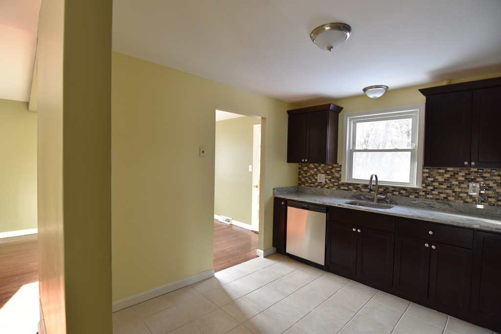34 Dix Road Maynard, MA 01754 - Photo 7 of 30 Gallery Image 7