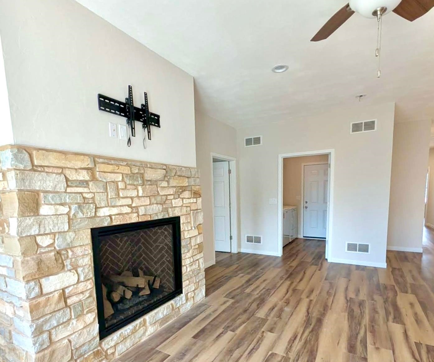 602 East Madison Avenue, Unit 35 Milton, WI 53563 - Photo 11 of 40