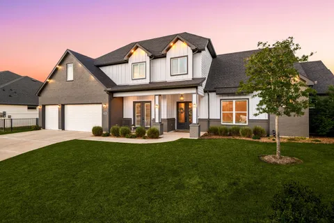 $875,000 | 3206 Whispering Pecans Drive, Fulshear, TX 77441