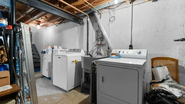 $340,000 | 3320 Alpine Drive, Ann Arbor, MI 48108