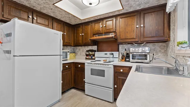 $340,000 | 3320 Alpine Drive, Ann Arbor, MI 48108