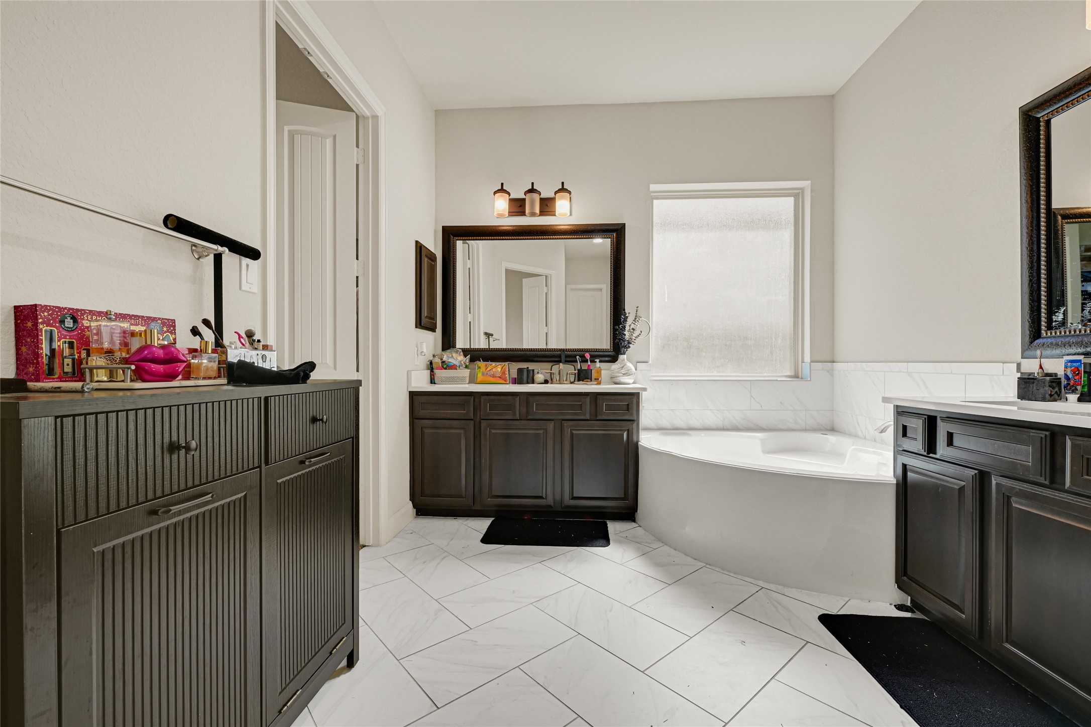 4723 Abercorn Street Rosharon, TX 77583 - Photo 3 of 17