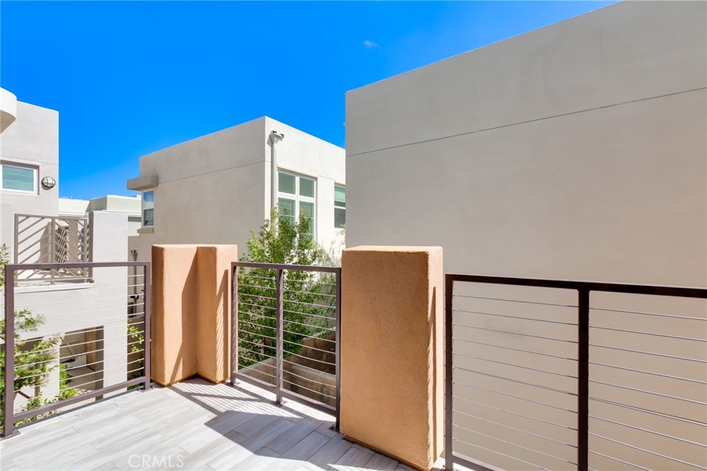 800 Beacon Irvine, CA 92618 - Photo 28 of 49 a view of a building with entryway
