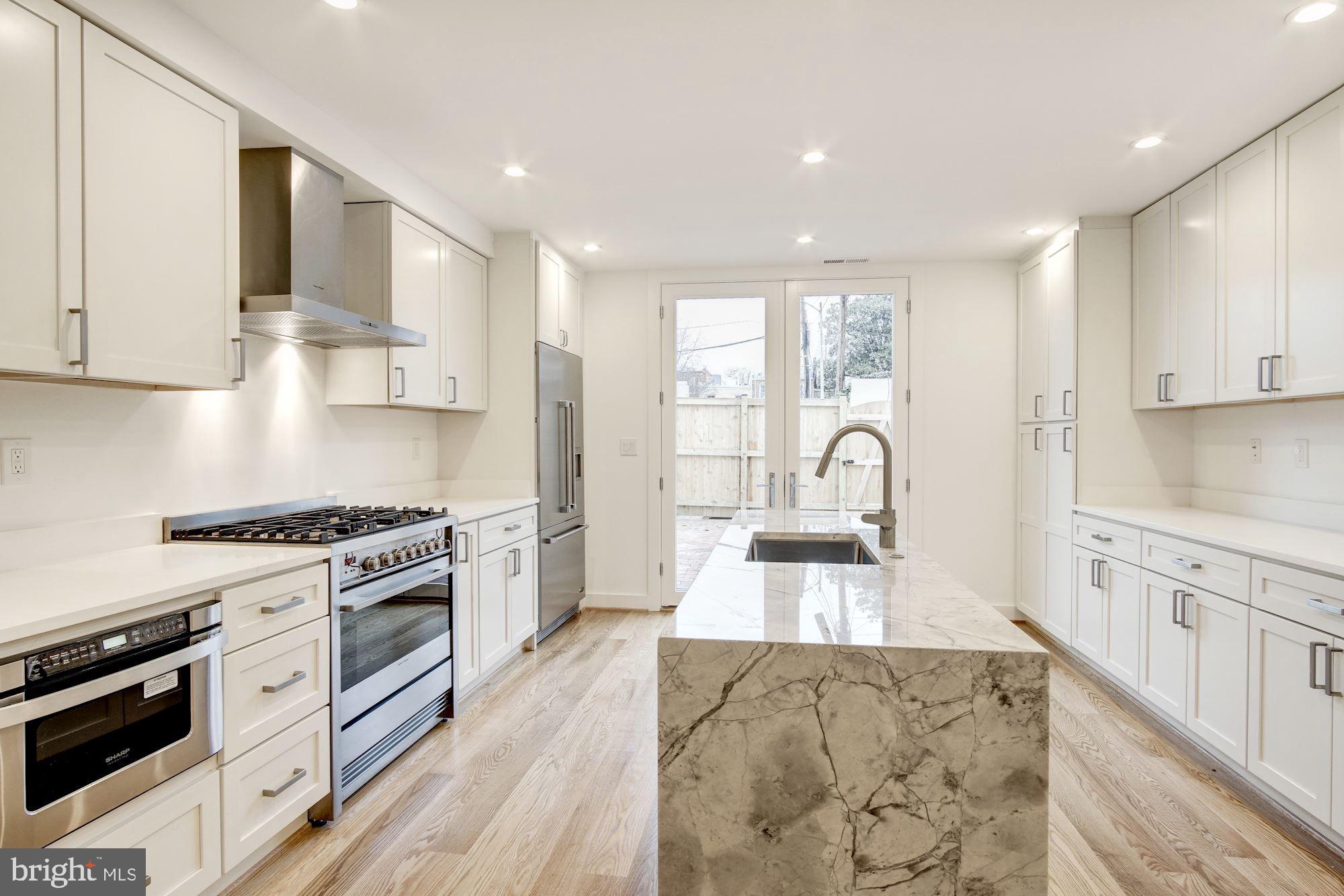 320 A Street Northeast Washington, DC 20002 - Photo 2 of 35