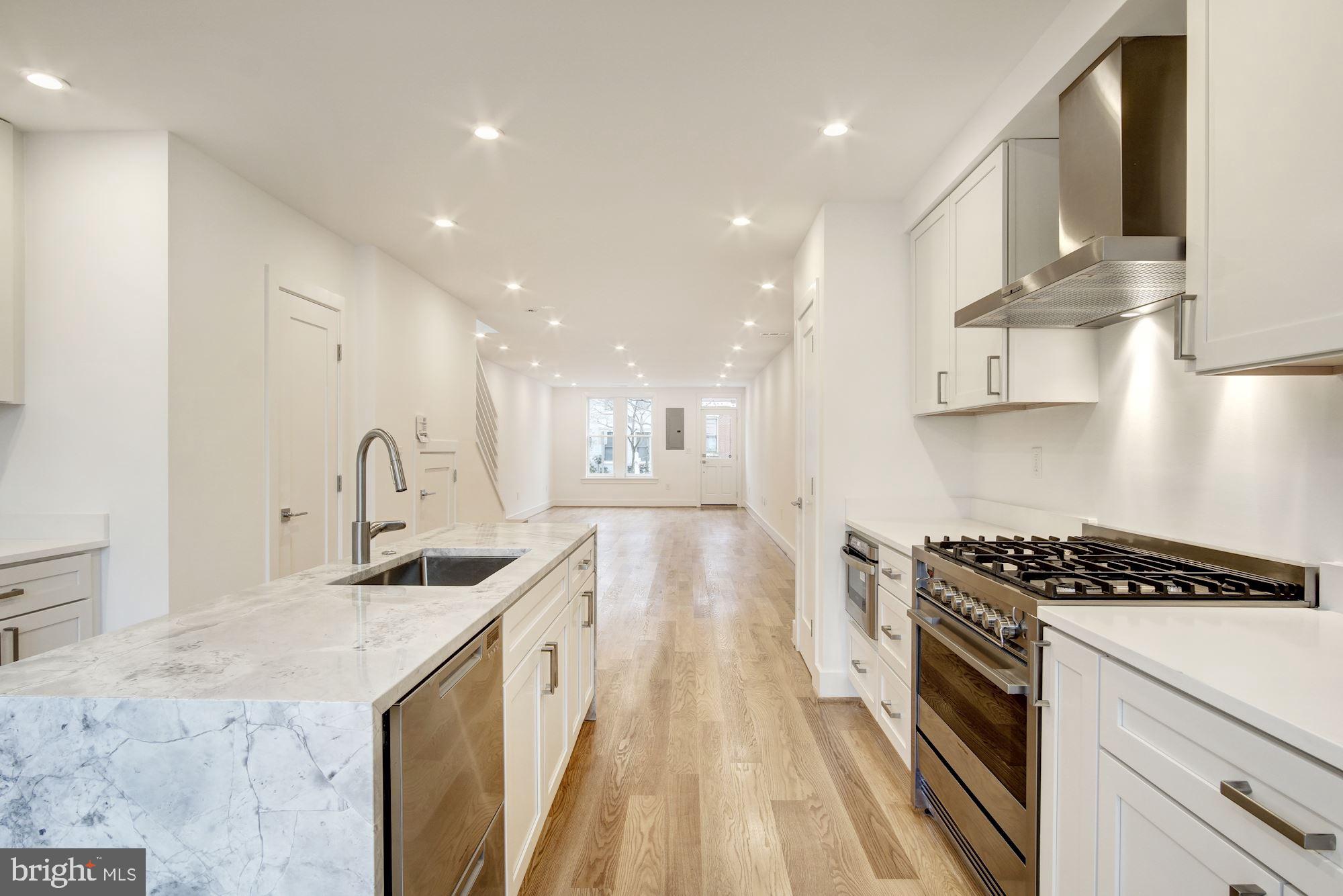 320 A Street Northeast Washington, DC 20002 - Photo 4 of 35