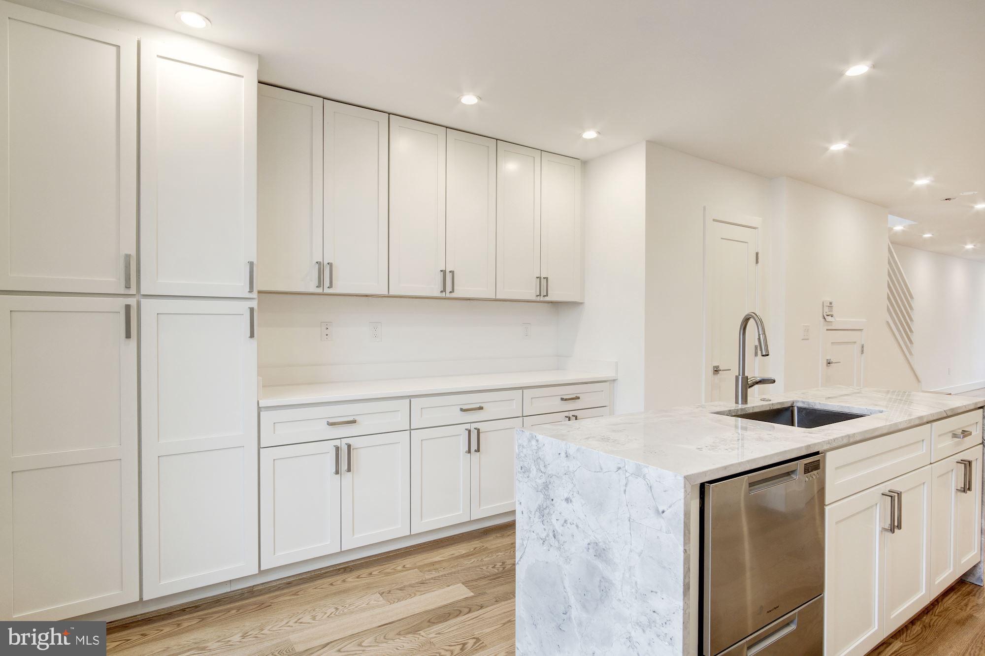 320 A Street Northeast Washington, DC 20002 - Photo 8 of 35