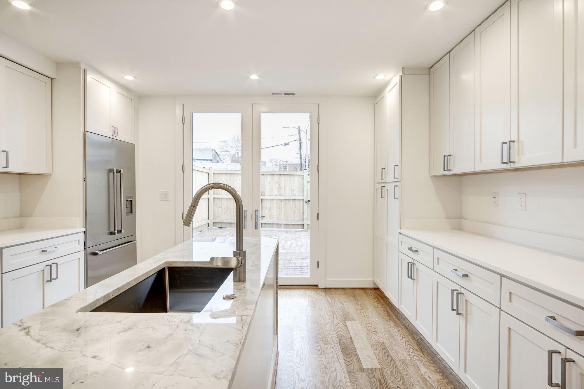 320 A Street Northeast Washington, DC 20002 - Photo 9 of 35