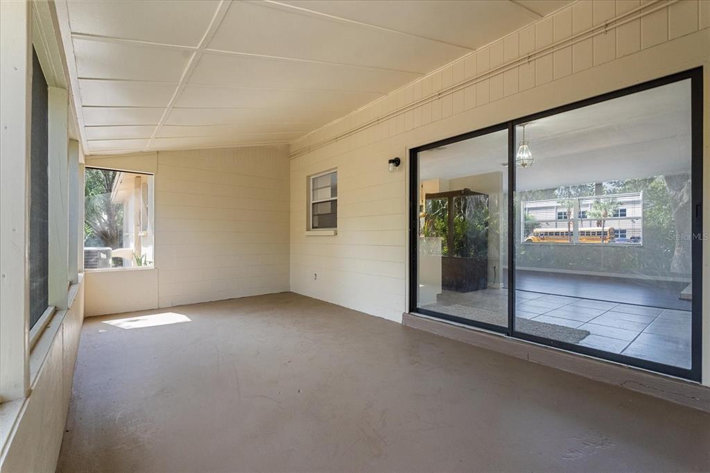 4070 McNeil Road Apopka, FL 32703 - Photo 20 of 28 an empty room with windows