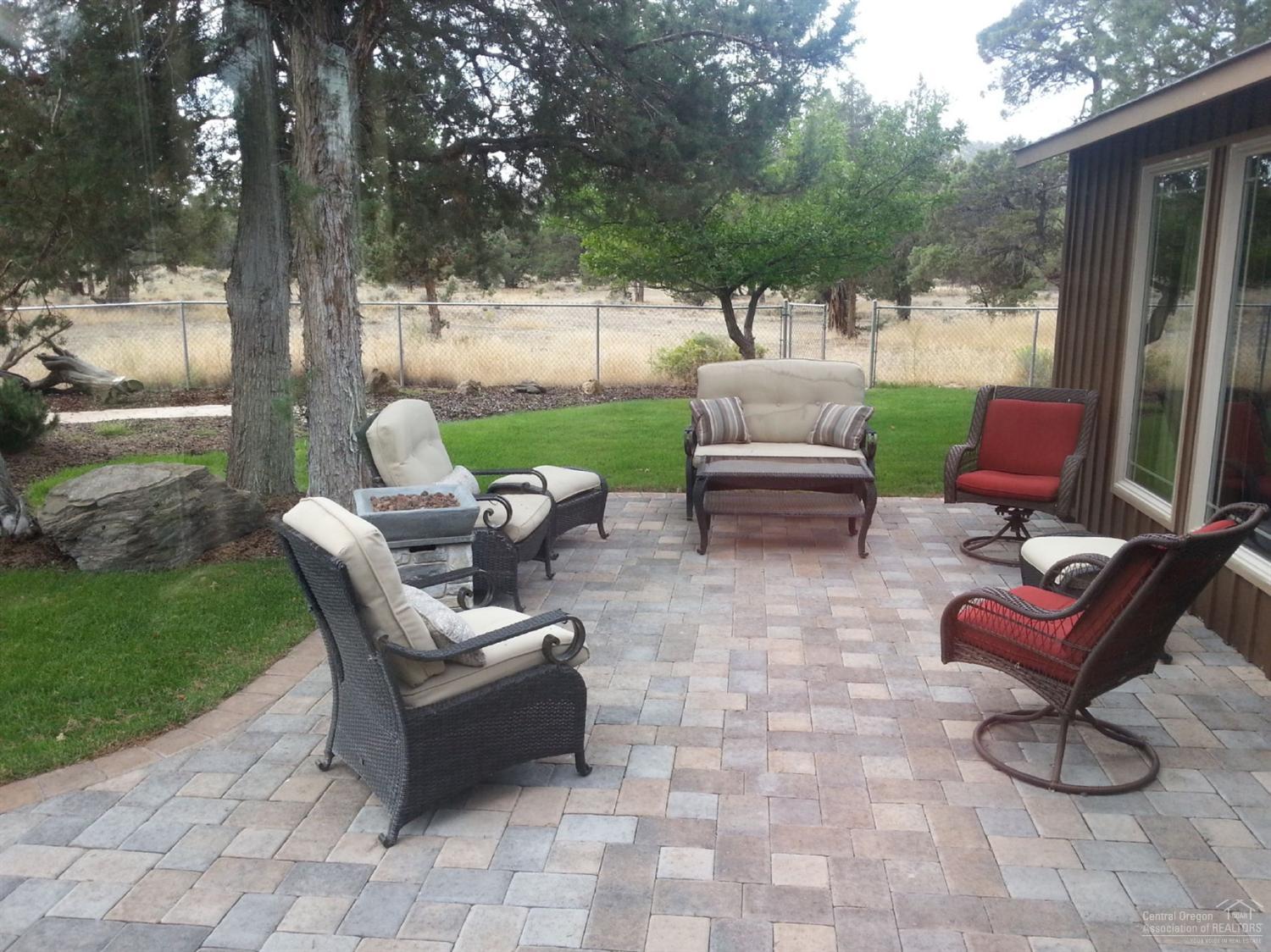 2275 Southwest 79th Street Redmond, OR 97756 - Photo 11 of 12 Additional Photo