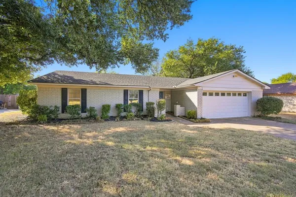 $258,000 | 1215 Cindy Lane, Cleburne, TX 76033