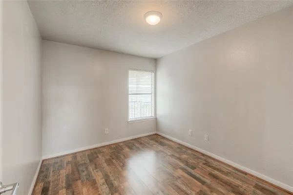 $159,900 | 445 Carolcrest Lane, Unit 421, Livingston, TX 77351