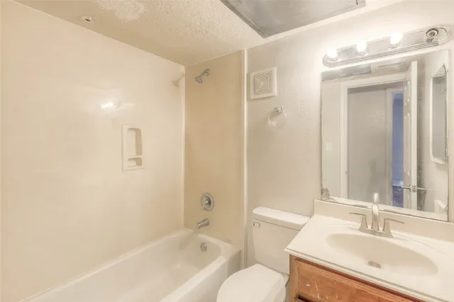 $159,900 | 445 Carolcrest Lane, Unit 421, Livingston, TX 77351