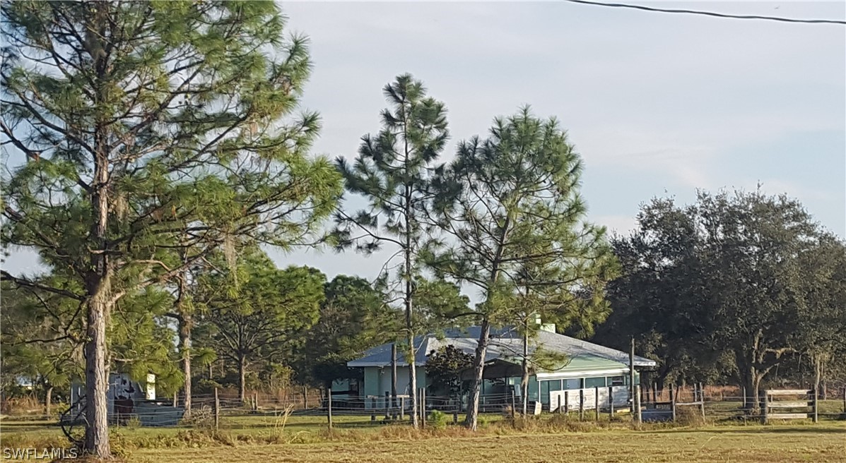 1168 Red Road LaBelle, FL 33935 - Photo 3 of 22 Gallery Image 3