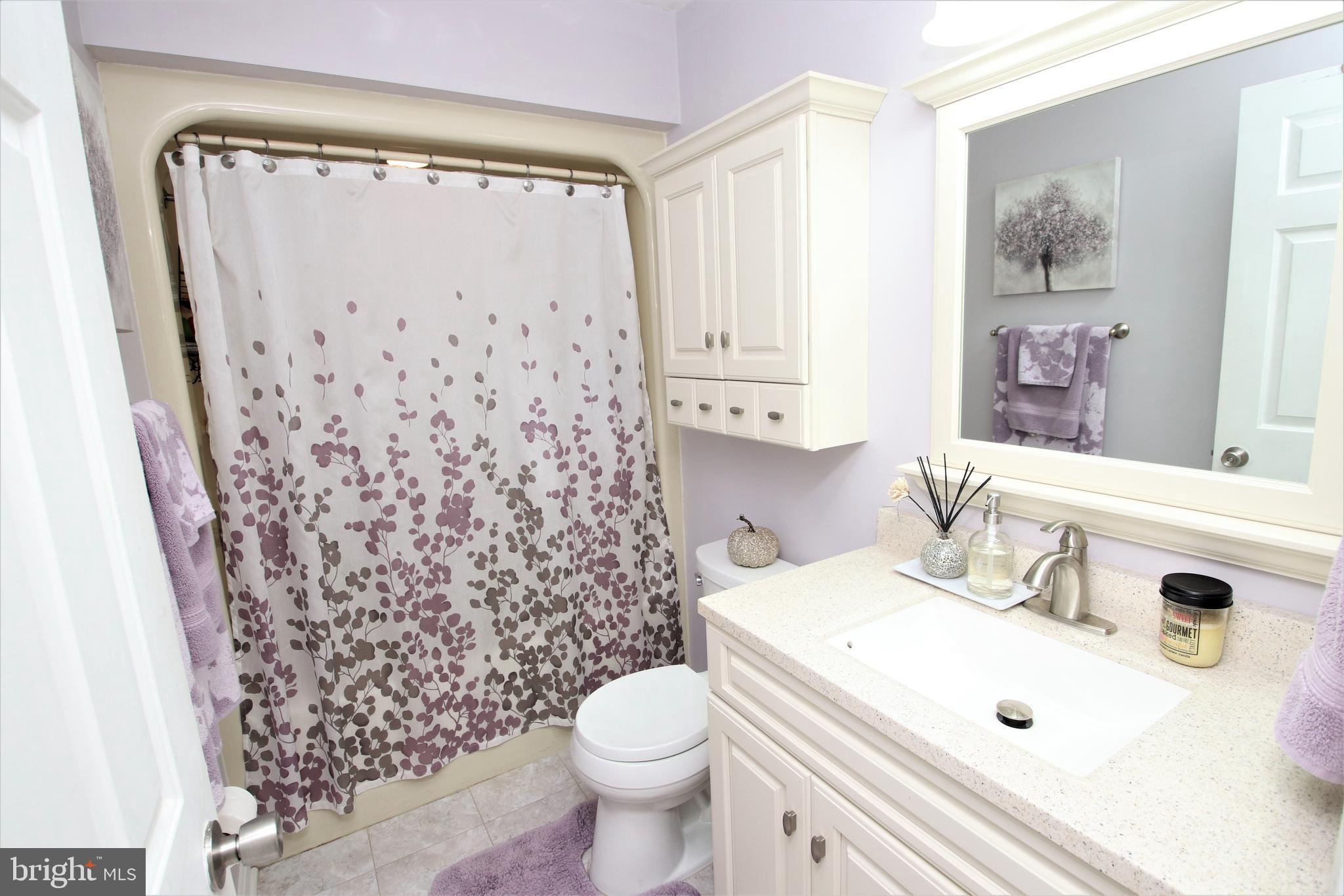 6531 Rimrock Road New Market, MD 21774 - Photo 26 of 45 Upper Level Full Bathroom