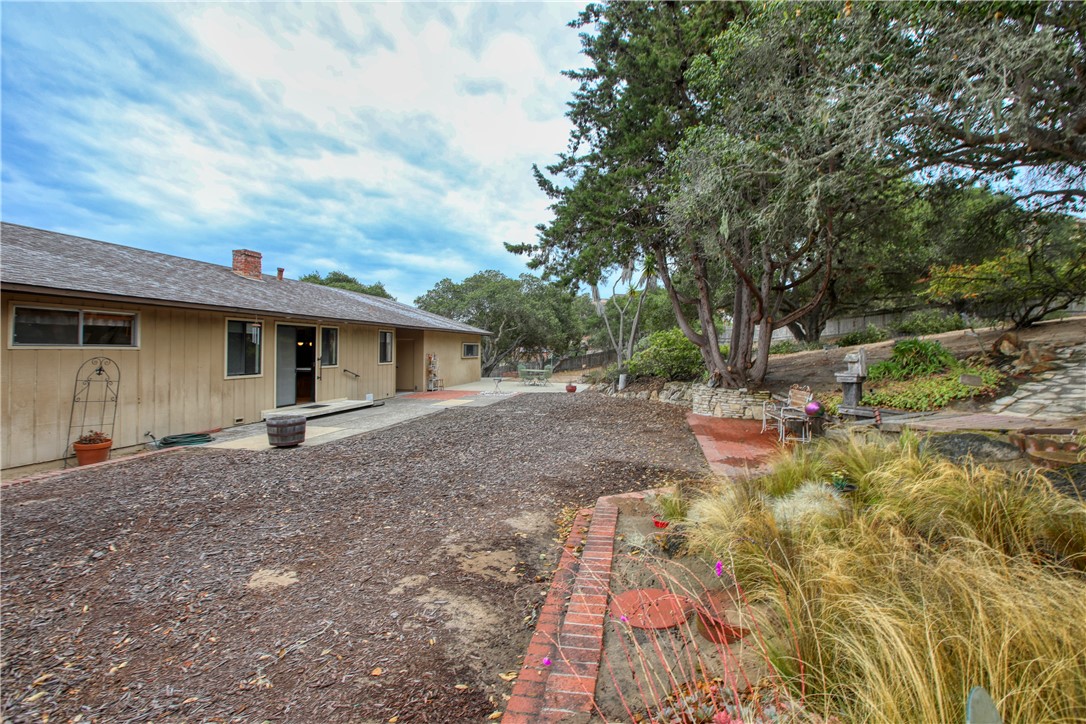 910 North 12th Street Grover Beach, CA 93433 - Photo 32 of 57