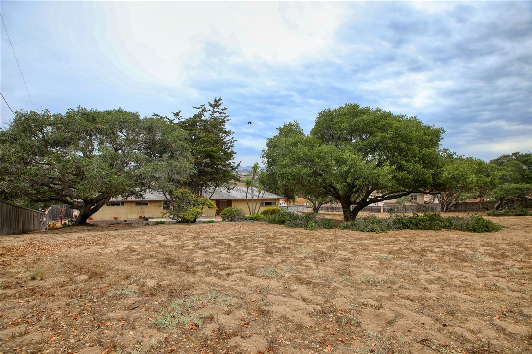 910 North 12th Street Grover Beach, CA 93433 - Photo 34 of 57