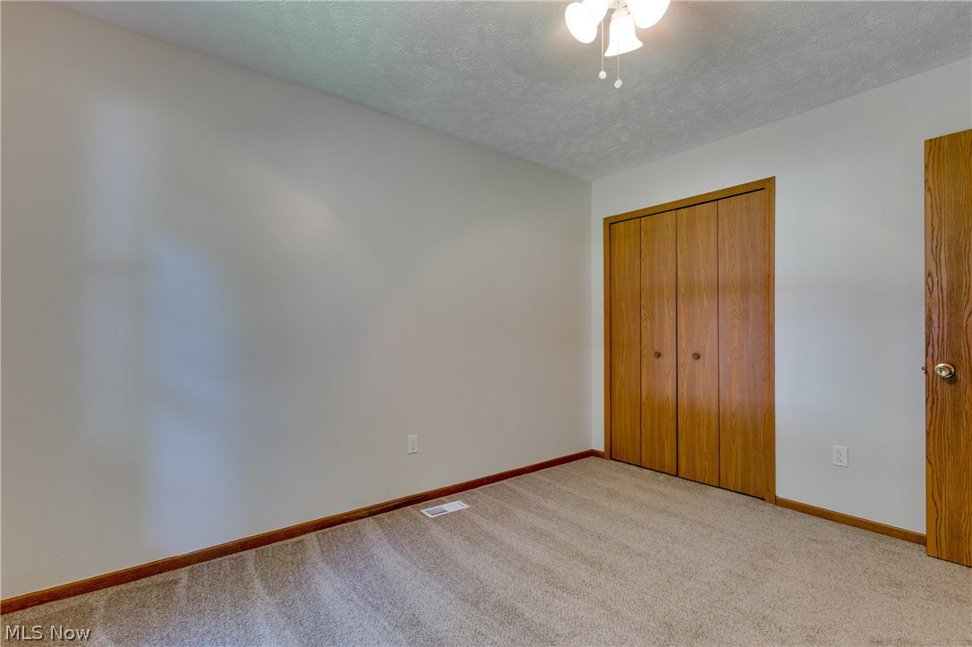 1572 Hubbard Road Madison, OH 44057 - Photo 17 of 28