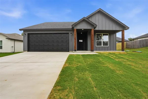 $259,000 | 5423 Firewood Trail, Granbury, TX 76048