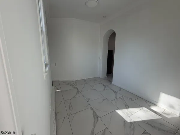 $2,600 | 432 Bloomfield Avenue, Montclair, NJ 07042