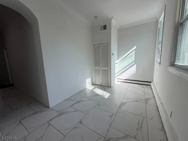 $2,600 | 432 Bloomfield Avenue, Montclair, NJ 07042