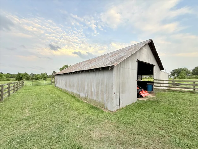 $1,691,652 | 20510 Kickapoo Road, Waller, TX 77484