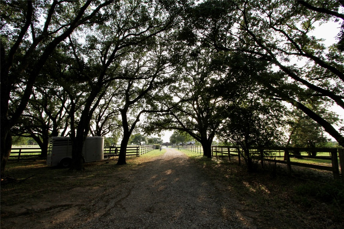 20510 Kickapoo Road Waller, TX 77484 - Photo 33 of 39