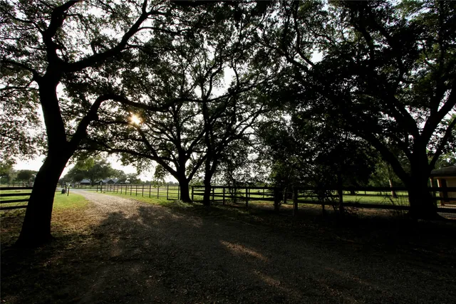 $1,691,652 | 20510 Kickapoo Road, Waller, TX 77484