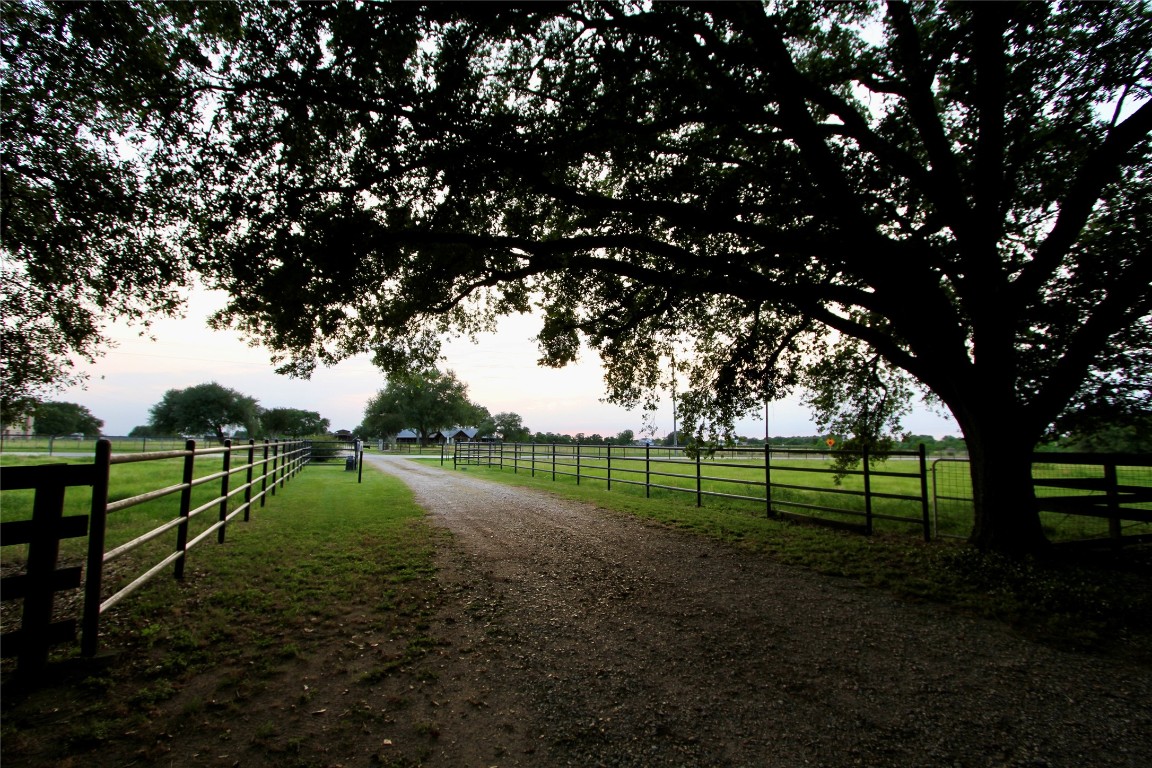 20510 Kickapoo Road Waller, TX 77484 - Photo 35 of 39