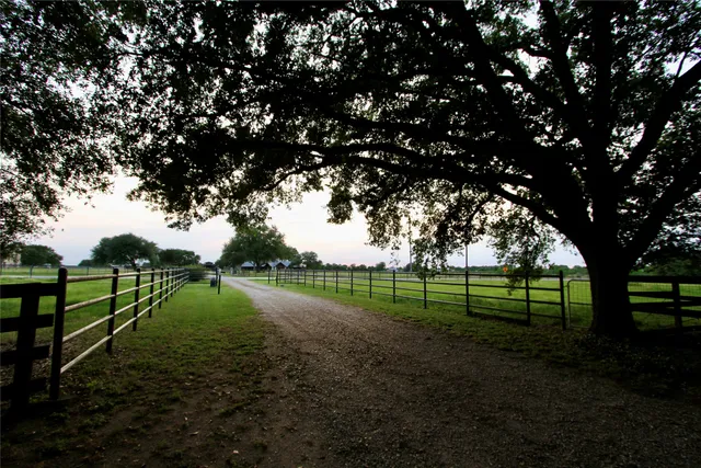 $1,691,652 | 20510 Kickapoo Road, Waller, TX 77484