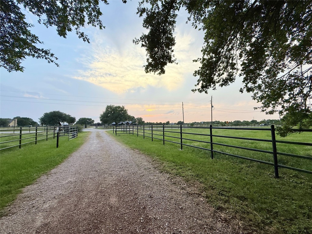20510 Kickapoo Road Waller, TX 77484 - Photo 36 of 39 Beautiful sunsets!