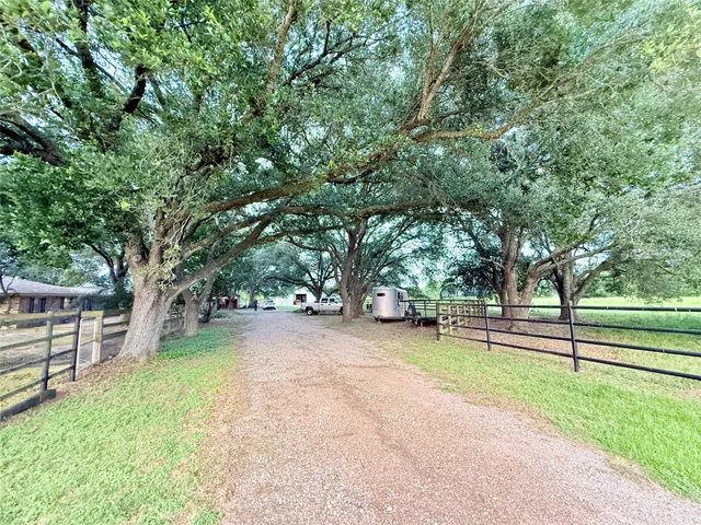 $1,691,652 | 20510 Kickapoo Road, Waller, TX 77484