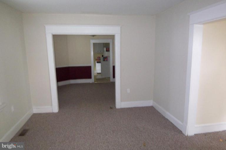 7928 Bridge Avenue Rosedale, MD 21237 - Photo 8 of 8 Living Room